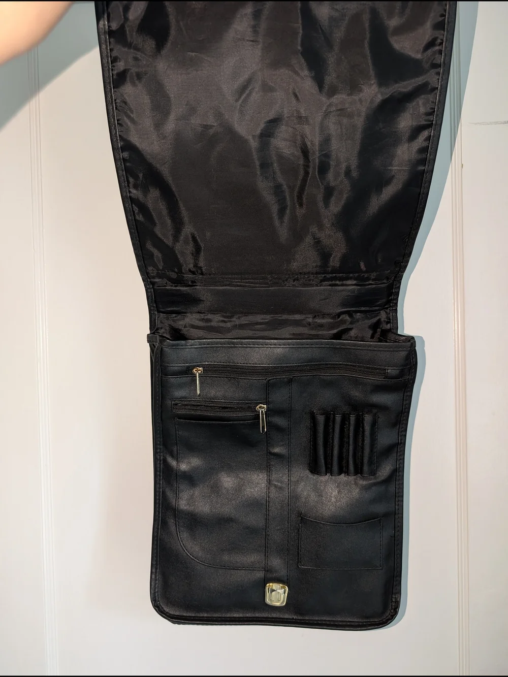 Black Leather Messenger Bag - Classic Men’s Crossbody